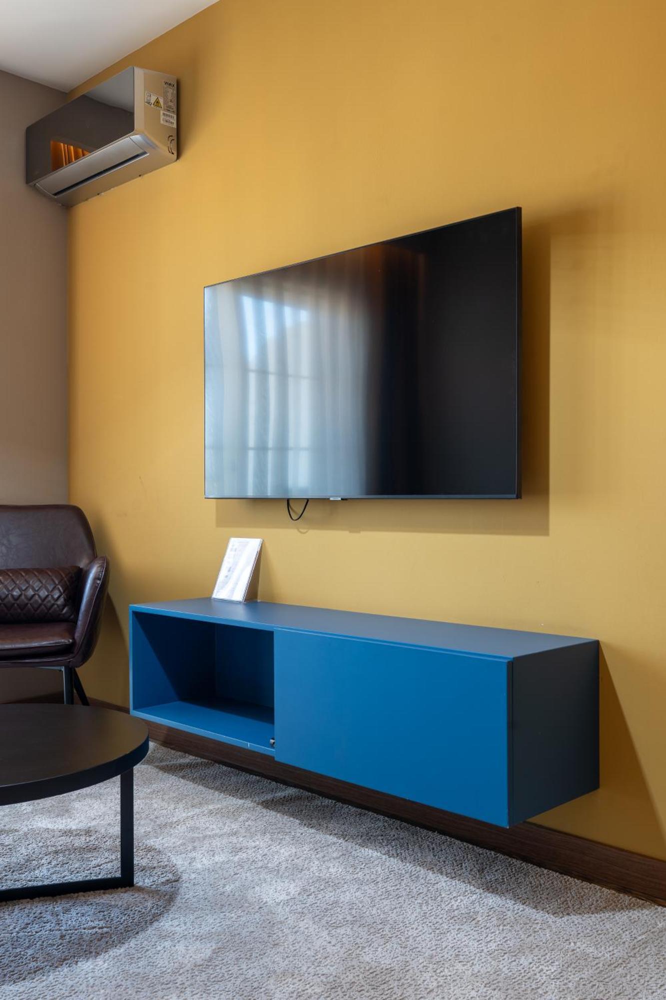 Downtown Apartments Prishtine Bagian luar foto